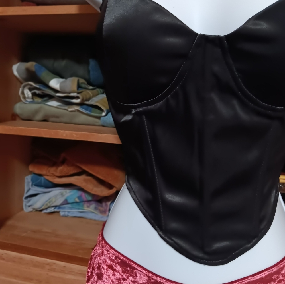 NWOT FashionNova Boned Corset top